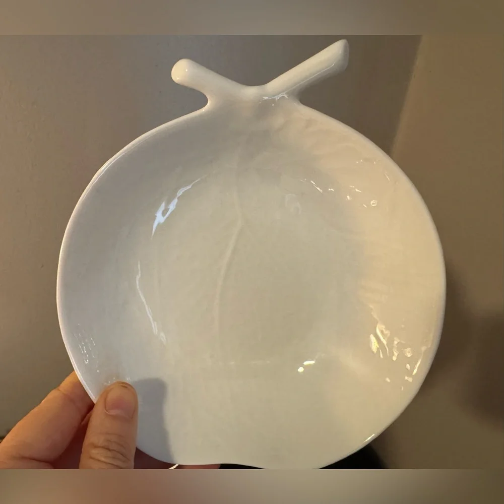 Vintage Shoei China White Ceramic Fruit Serving Dishes - Set of 6